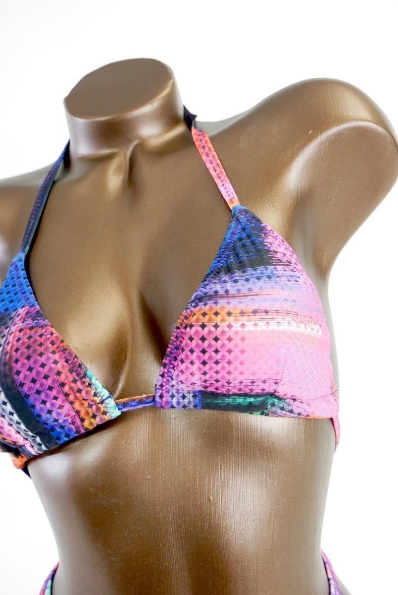 Abstract Posing Suit - Saleyla