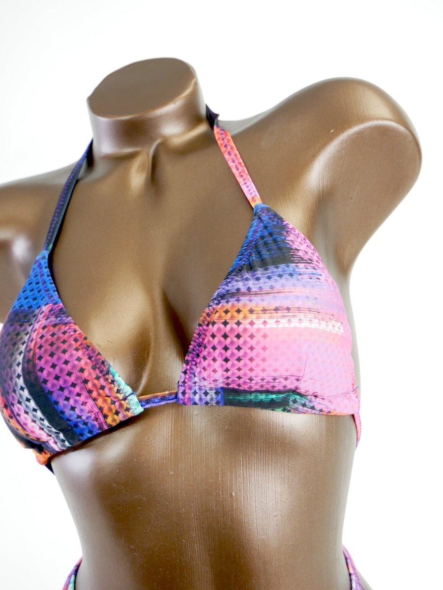 Abstract Posing Suit - Saleyla